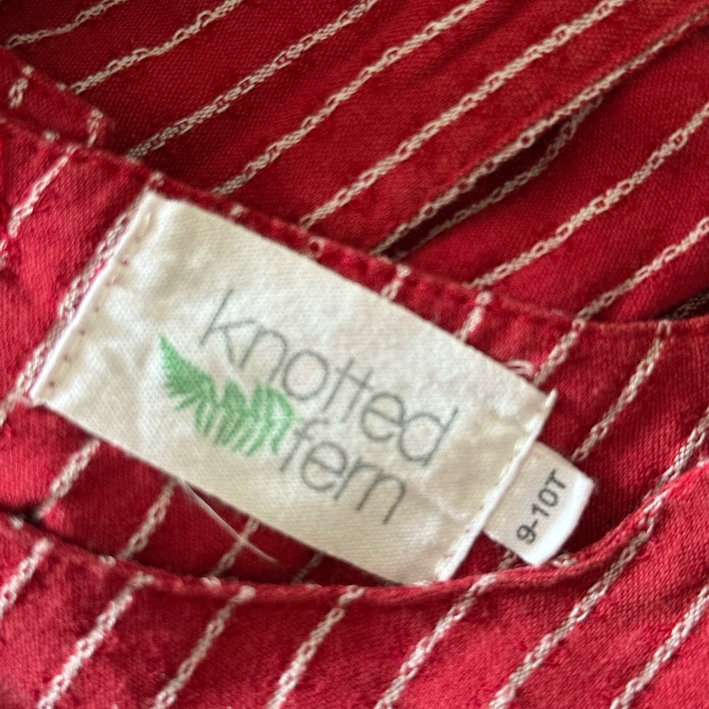 Knotted Fern girls dress sized 9-10, but fits more like a size 6-8! - Picture 3 of 5